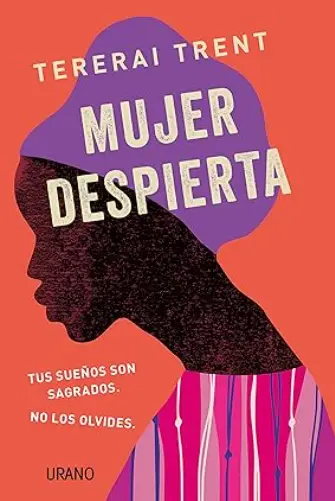 Portada del libro "Mujer despierta" de Regina Carrot, con fondo rosa y naranja, una ilustración de una mujer empoderada, y letras grandes en blanco y amarillo.